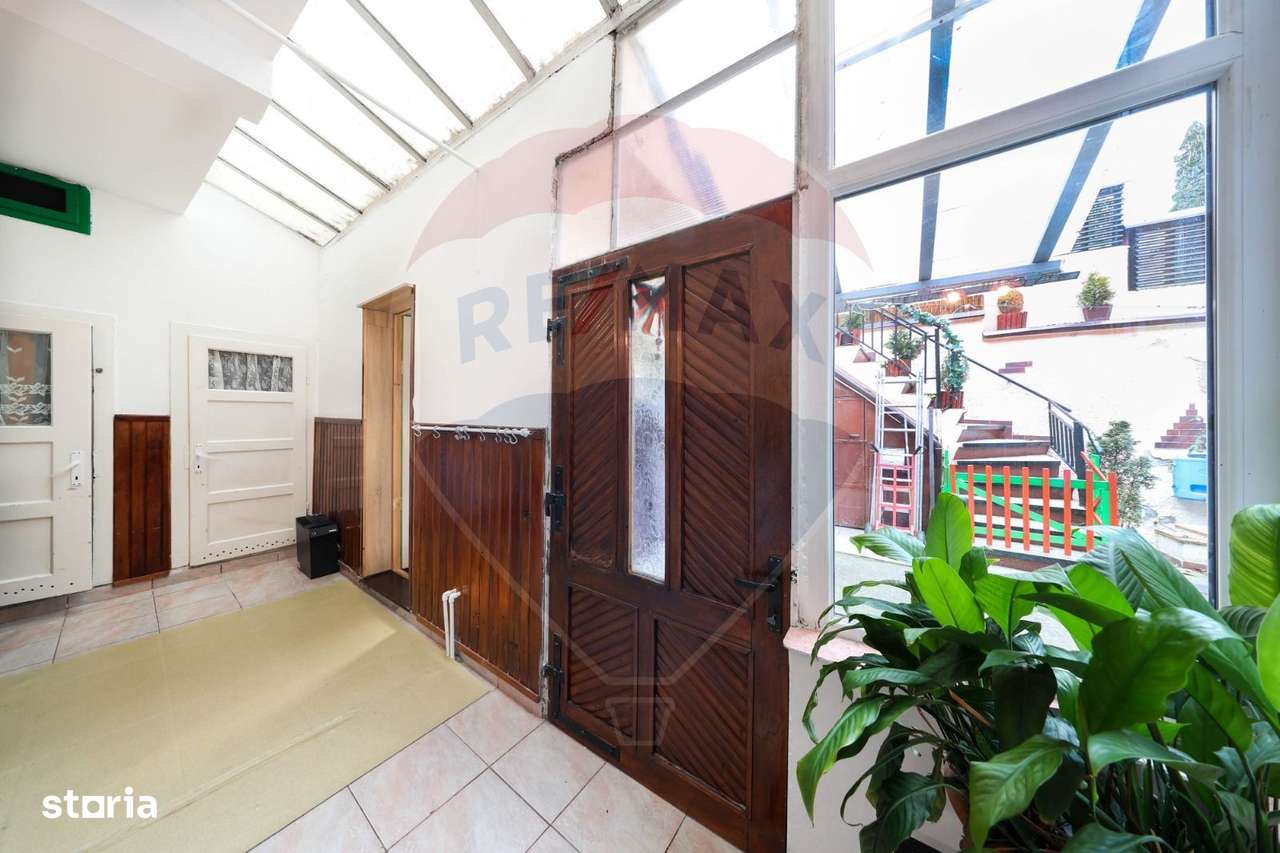 Apartament cu 5 camere de vânzare în zona Centrul Istoric - Imagine principală: 2/20