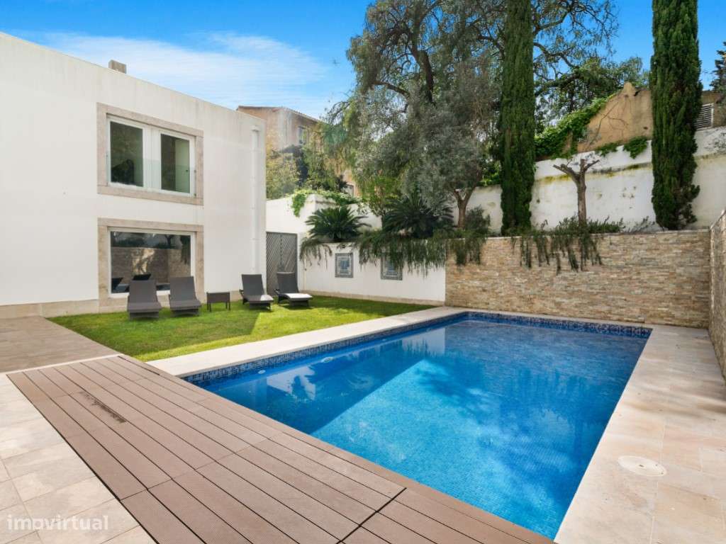 Apartamento T2 duplex junto ao Rio Tejo, em Lisboa-0