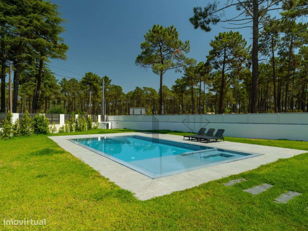 Moradia T4 com Piscina e Garagem para Venda na Verdizela, Charneca ... - Grande imagem: 2/43