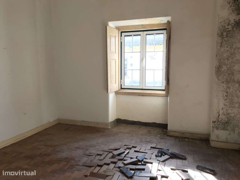 Moradia T7 com elevador-10