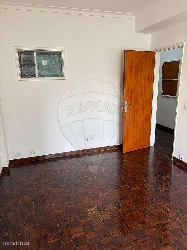 Apartamento T1 para arrendamento - Grande imagem: 4/11
