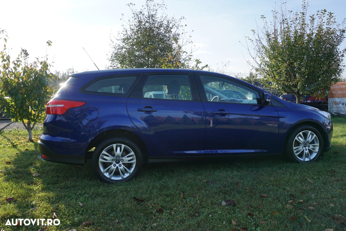 Ford Focus 1.0 EcoBoost Start-Stopp-System COOL&CONNECT - 3