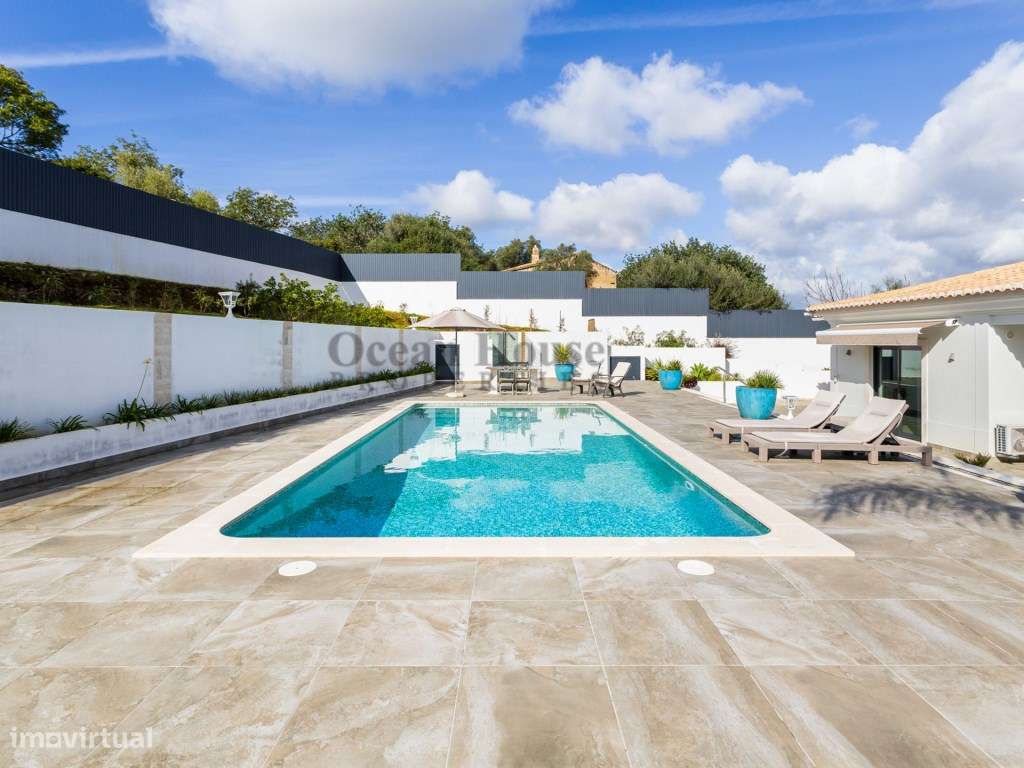 Moradia com 5 quartos e piscina privada em Boliqueime - Loulé-42