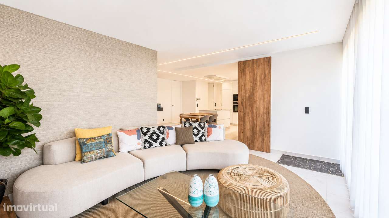 T2 Exclusivo em Matosinhos Sul | Terraço+Garagem+Arrumos | Mobilado-8