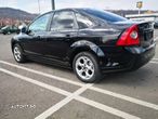 Ford Focus 1.6i Trend - 6