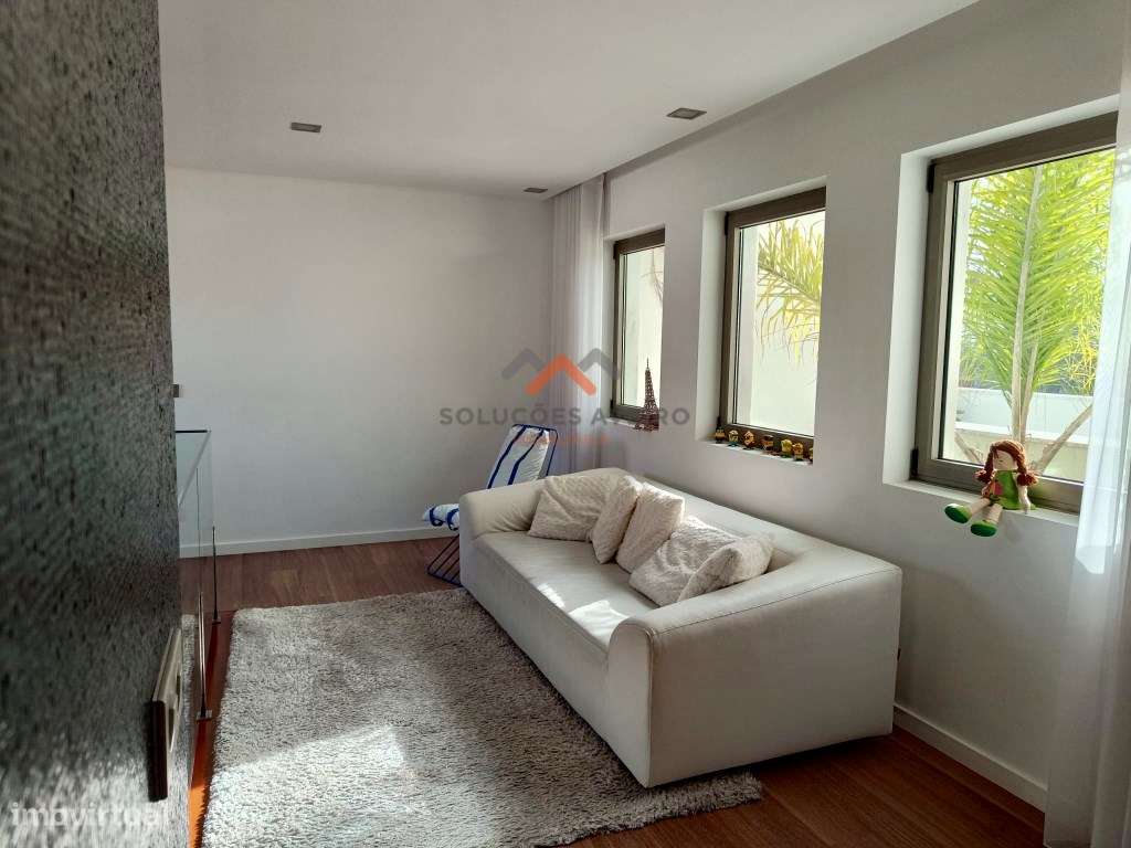 Moradia Contemporânea de Luxo com jardins tropicais e Design Exclus...-23