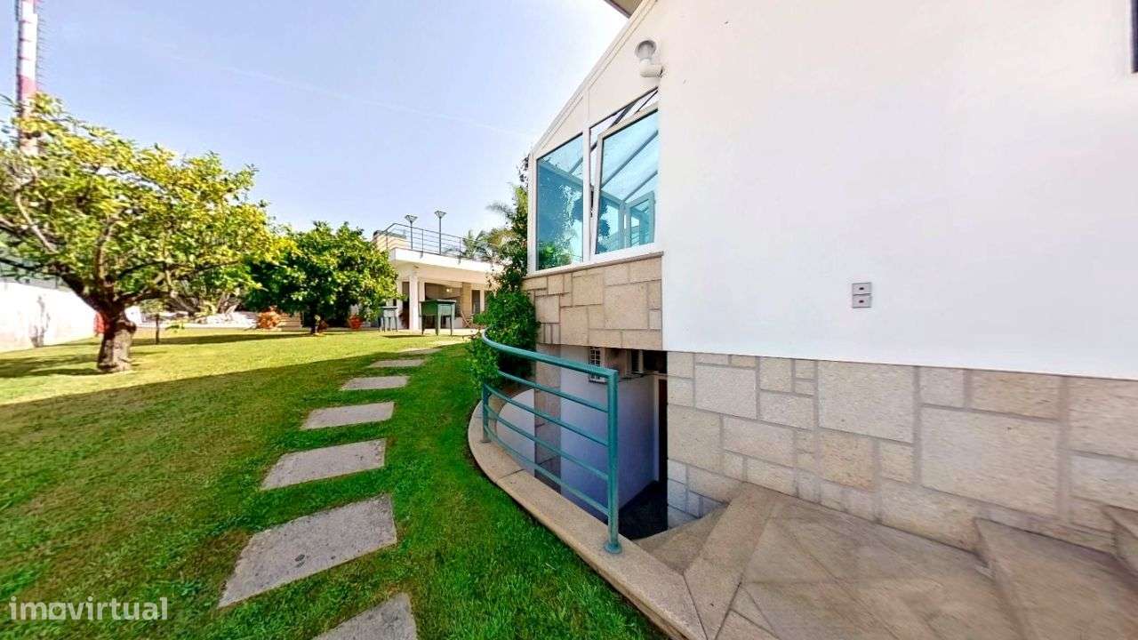 Moradia 4 Frentes | Piscina-48