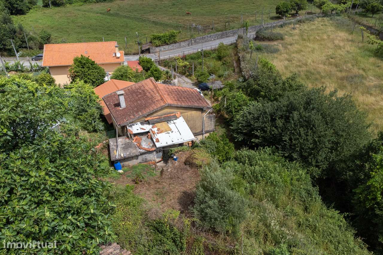 Moradia para Restauro, São João de Rei, Póvoa de Lanhoso-13