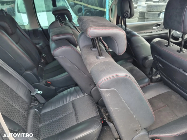 Dezmembram Renault Espace, an 2008, 2.0 DCI, euro 4 - 2