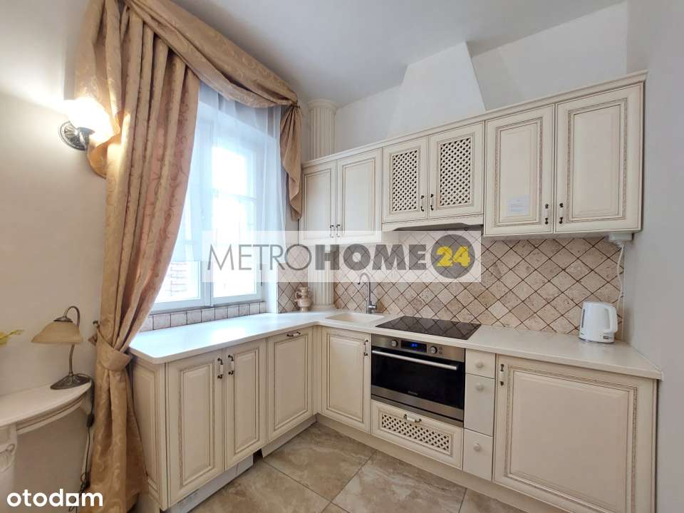 Unikatowa lokalizacja , stylowe mieszkanie w kamienicy przy Rynku !-3