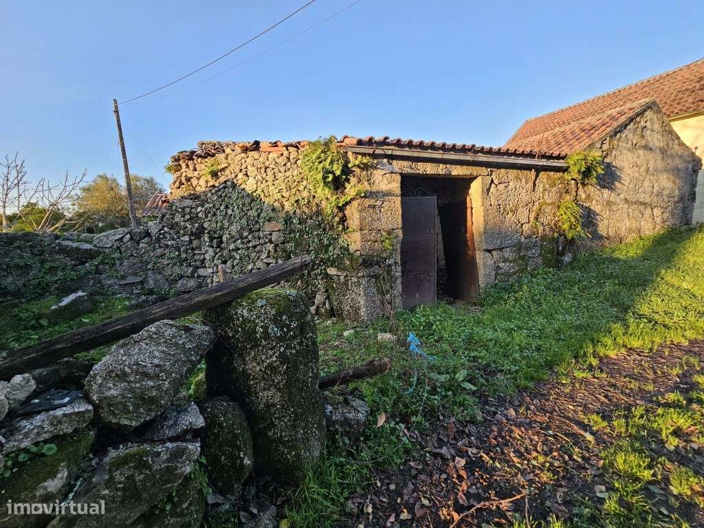 Moradia para Restauro | Gemieira , Ponte de Lima-14