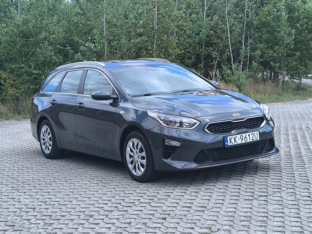 Kia Ceed III (2018-) 1.6 CRDi (48V Mild-Hybrid) Spirit 2021