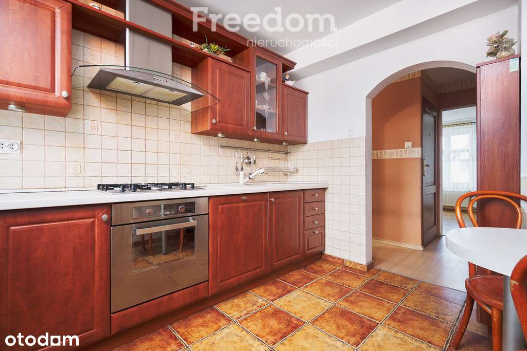 Duże mieszkanie i dwa garaże - idealne połączenie! - Pełny obrazek: 2/14