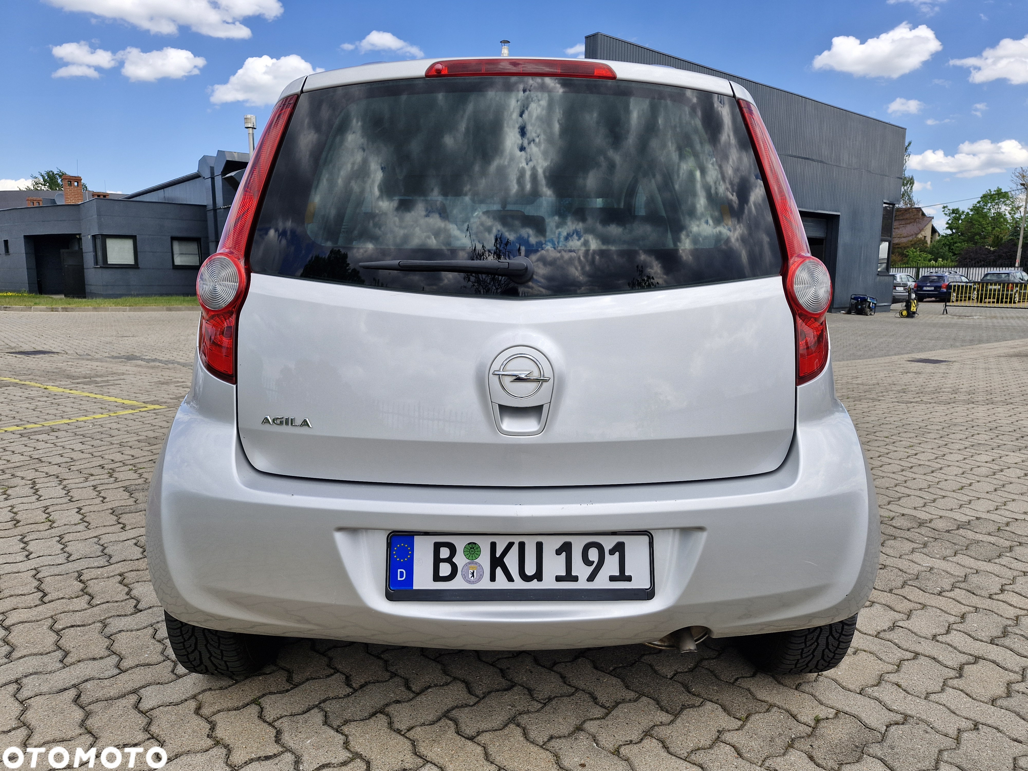 Opel Agila 1.0 Essentia - 9