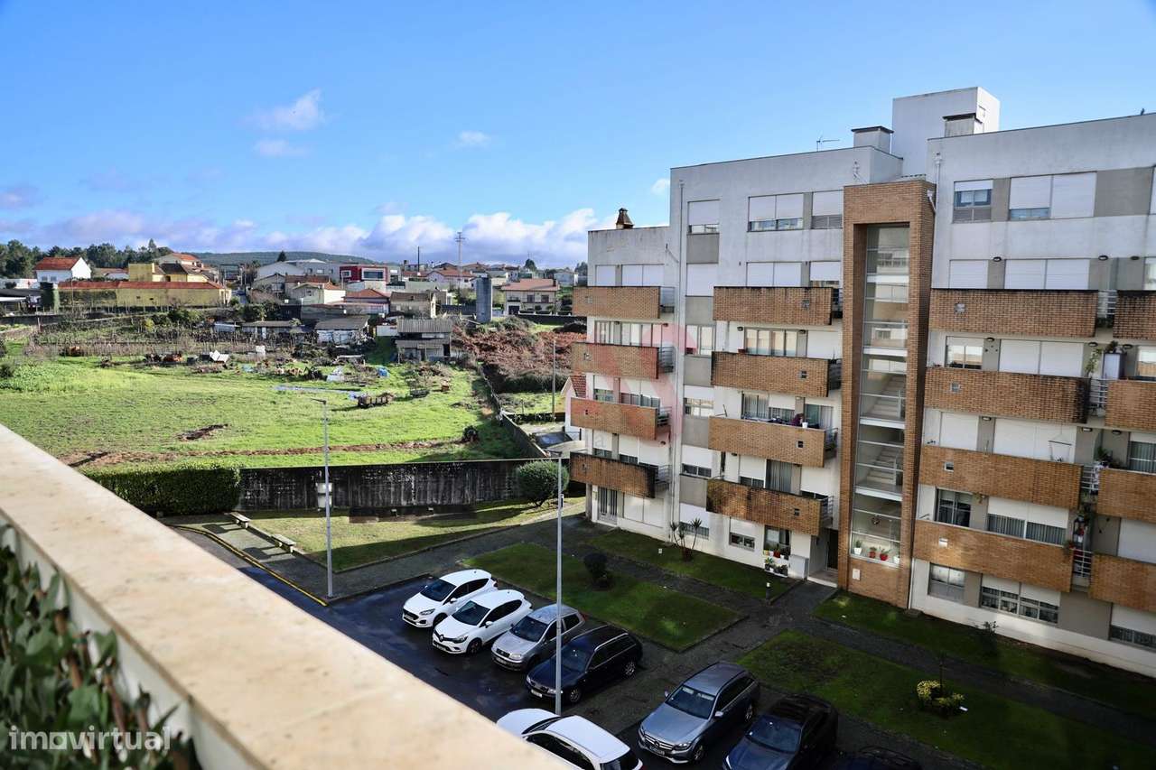 Apartamento T2 – 4.º Andar | São Romão do Coronado - Grande imagem: 2/19