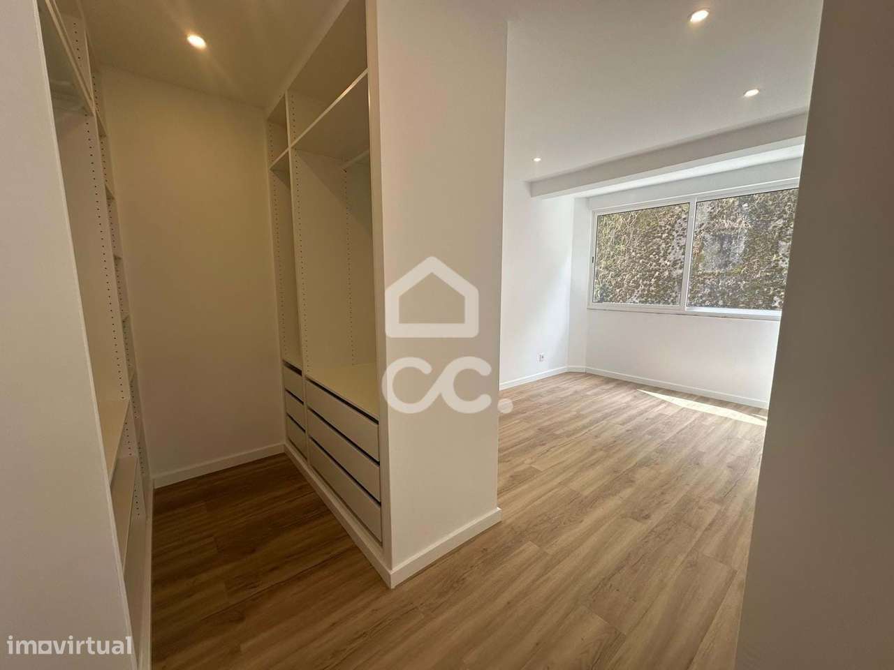 T2 totalmente remodelado na Buraca, Amadora — pronto a habitar-7