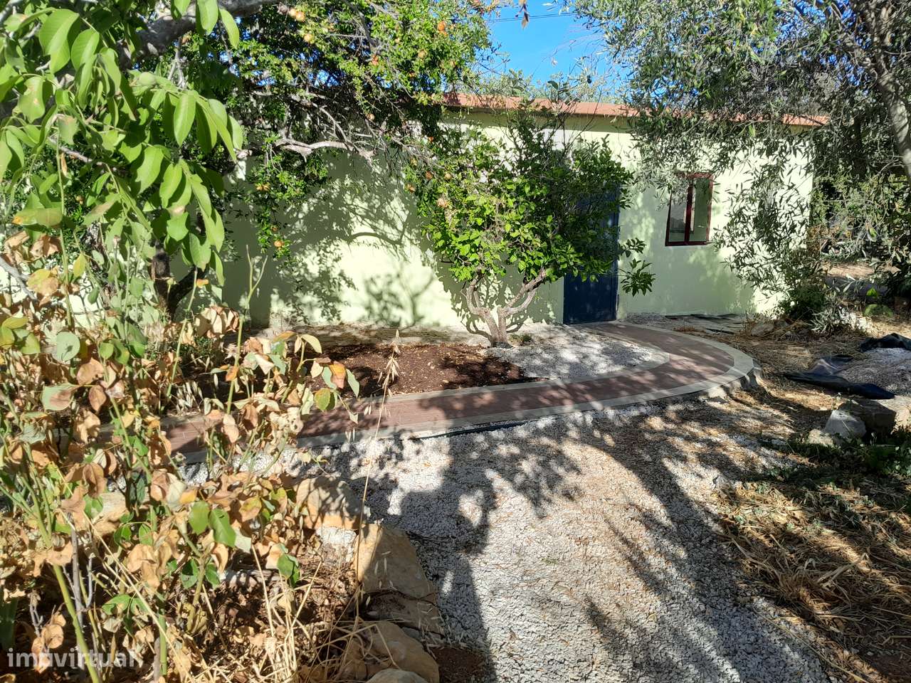 Moradia T3 C/ 10.000M2 Terreno C/ Furo-13