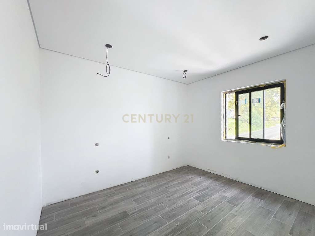 Moradia Nova com Vista Inigualável para o Ilhéu de Vila Franca do Camp - Grande imagem: 5/19