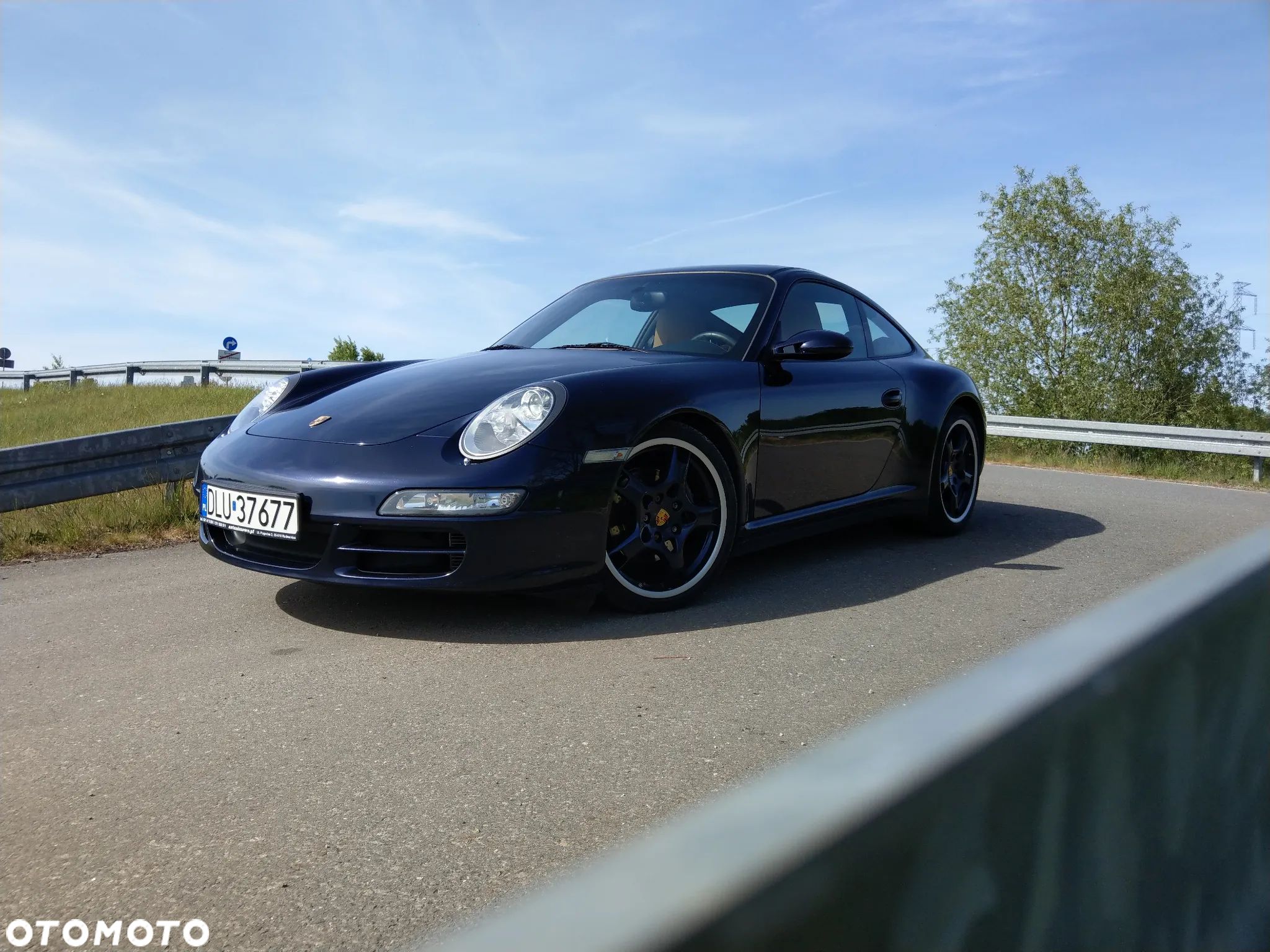 Porsche 911 Carrera 4 - 1