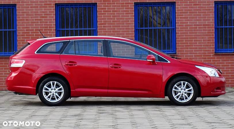 Toyota Avensis 1.8 Premium - 4