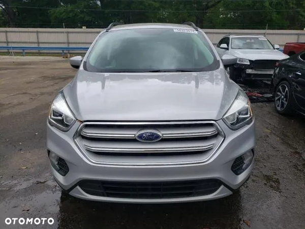 Ford Escape 1.5 EcoBoost AWD SE - 5