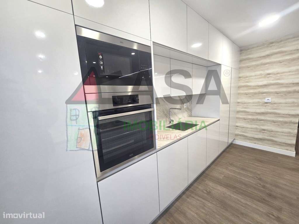 Empreendimento novo com piscina - Apartamentos T2 e T3-5
