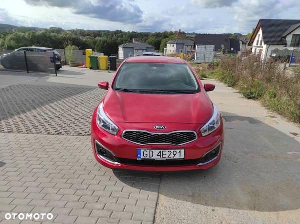 Kia Ceed Cee'd 1.6 GDI M DCT - 1