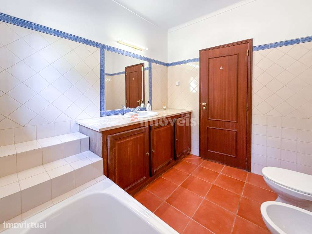 Moradia T3, c/ Jardim, Garagem e Zona de Estar Exterior - Castelo d...-29