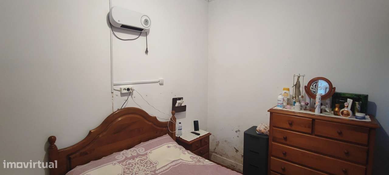 Casa de Habitação com Grande Terreno a 9 minutos da Figueira-19
