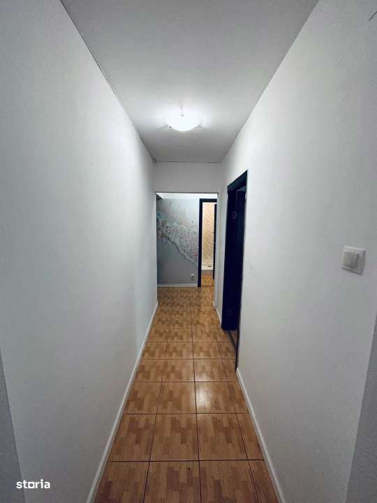 Apartament 4 camere- zona Apusului / Gorjului - Imagine principală: 3/8