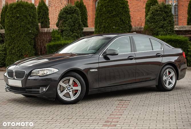 BMW Seria 5 520d xDrive Luxury Line - 6