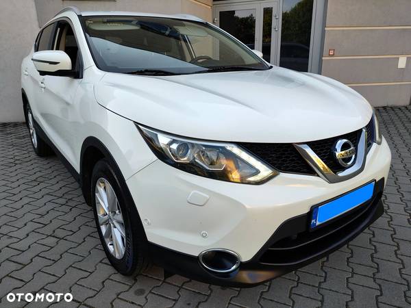 Nissan Qashqai 1.6 DCi TEKNA - 3