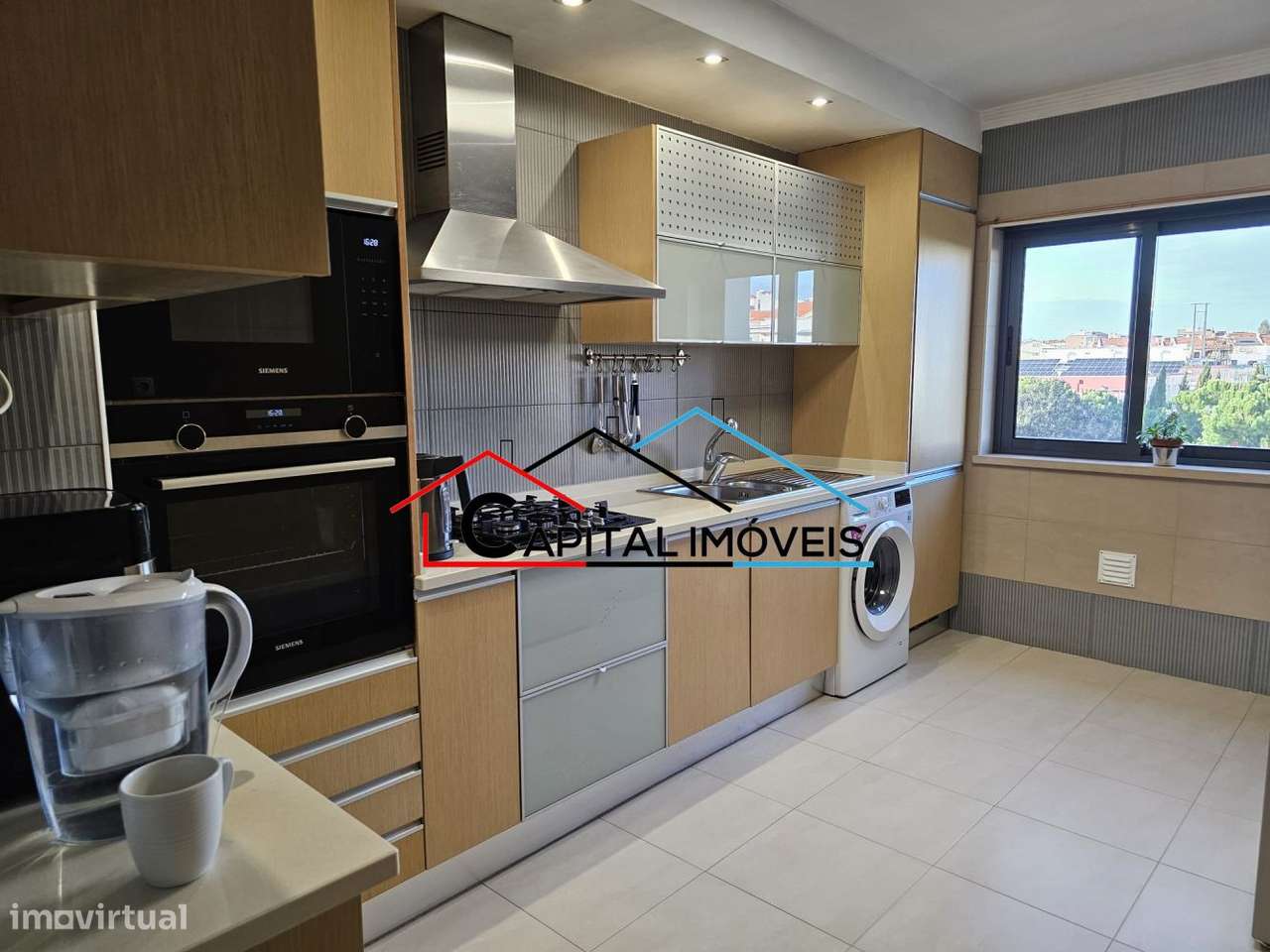 Apartamento T3 com suíte, varandas, garagem e arrecadação-0