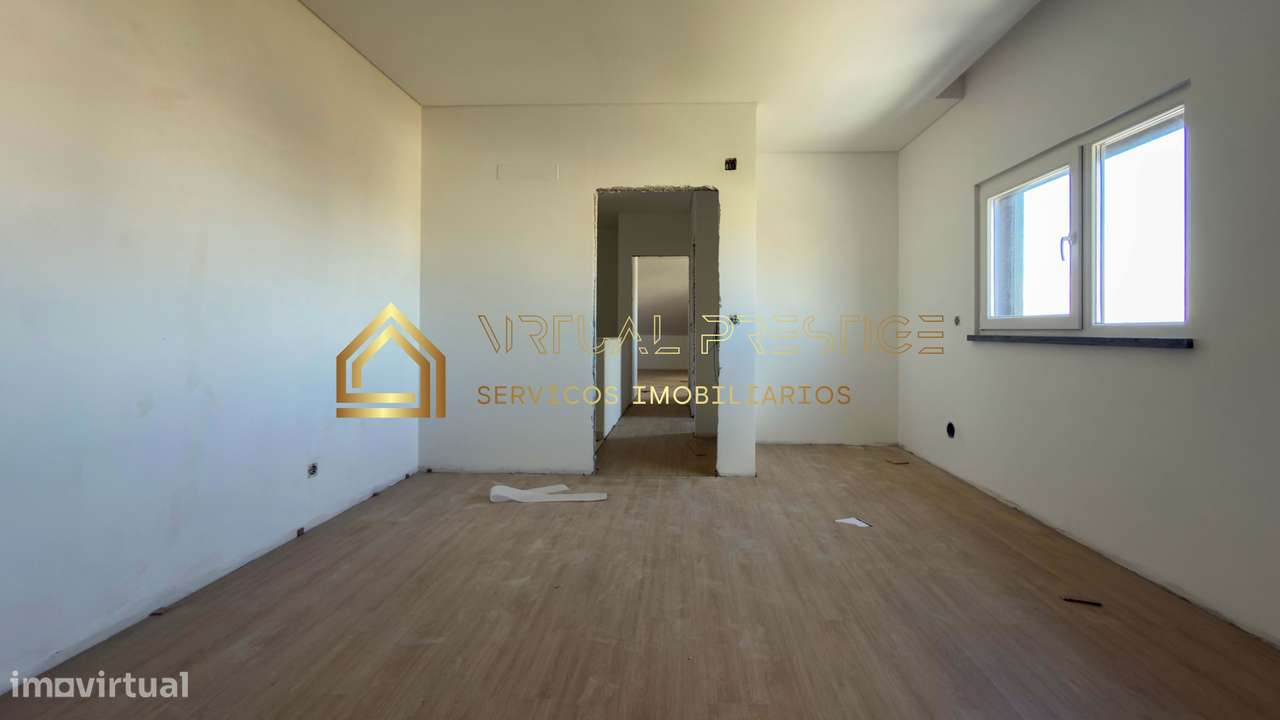 Moradia T4 triplex de gaveto | 2 suítes c/ closet | lareira | Fernã...-21