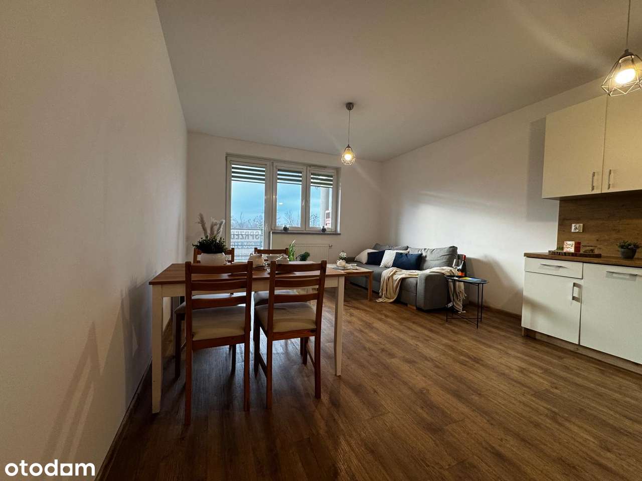 Urokliwe mieszkanie 2 pokojowe na osiedlu Europejskim - Pełny obrazek: 4/13