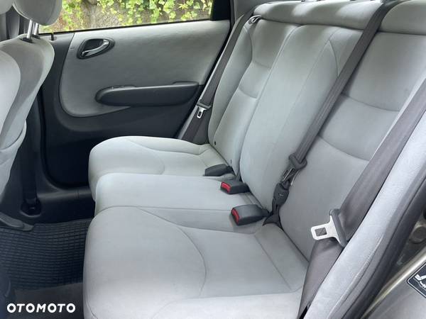 Honda City 1.4 Comfort - 15