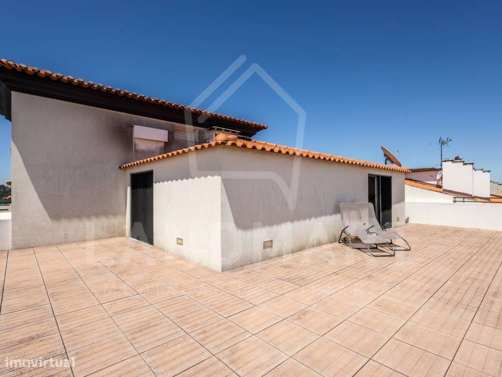 Apartamento T3 Duplex, Centro de Turquel-13