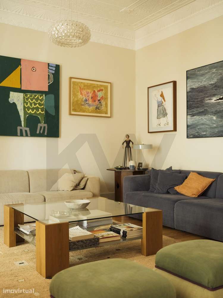 Excelente Apartamento T2 – R. Joaquim António Aguiar – Venda - Grande imagem: 2/22