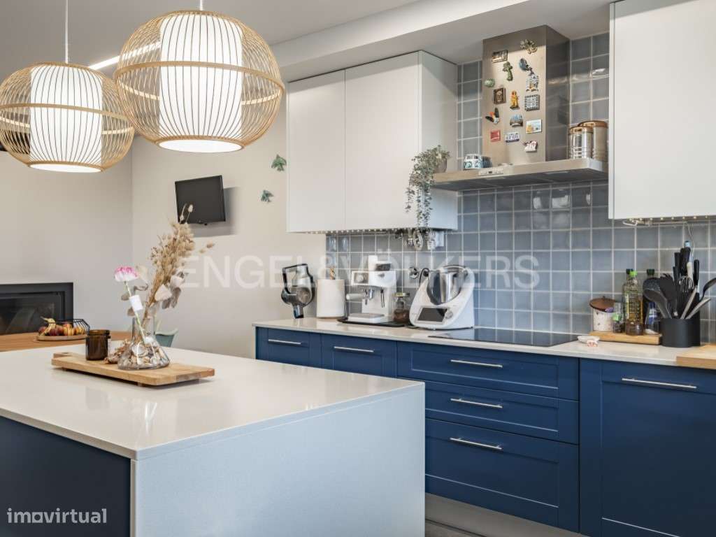 Moradia T4 moderna de luxo em Fernão Ferro-12