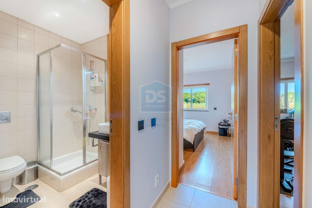 Apartamento T3 Venda em Quelfes,Olhão-23