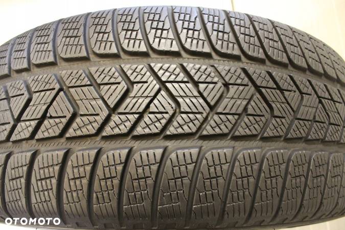 OPONY ZIMOWE PIRELLI SCORPION WINTER 235 50 20 104V - 5