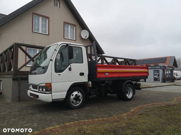 Isuzu NKR 77 3.0TDI - 2