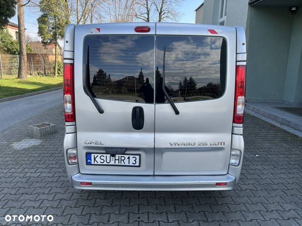 Opel Vivaro 2.5 CDTI L2H1 - 14