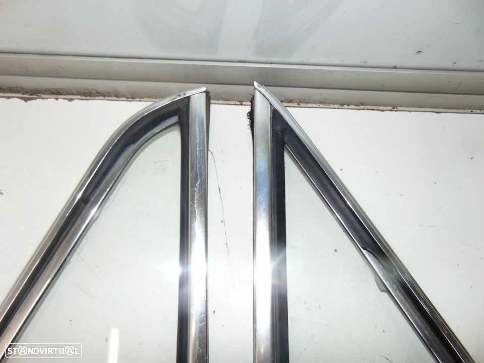 Bmw 1602, 2002, e 1800 e 2000 vidros triangulares da porta - 4