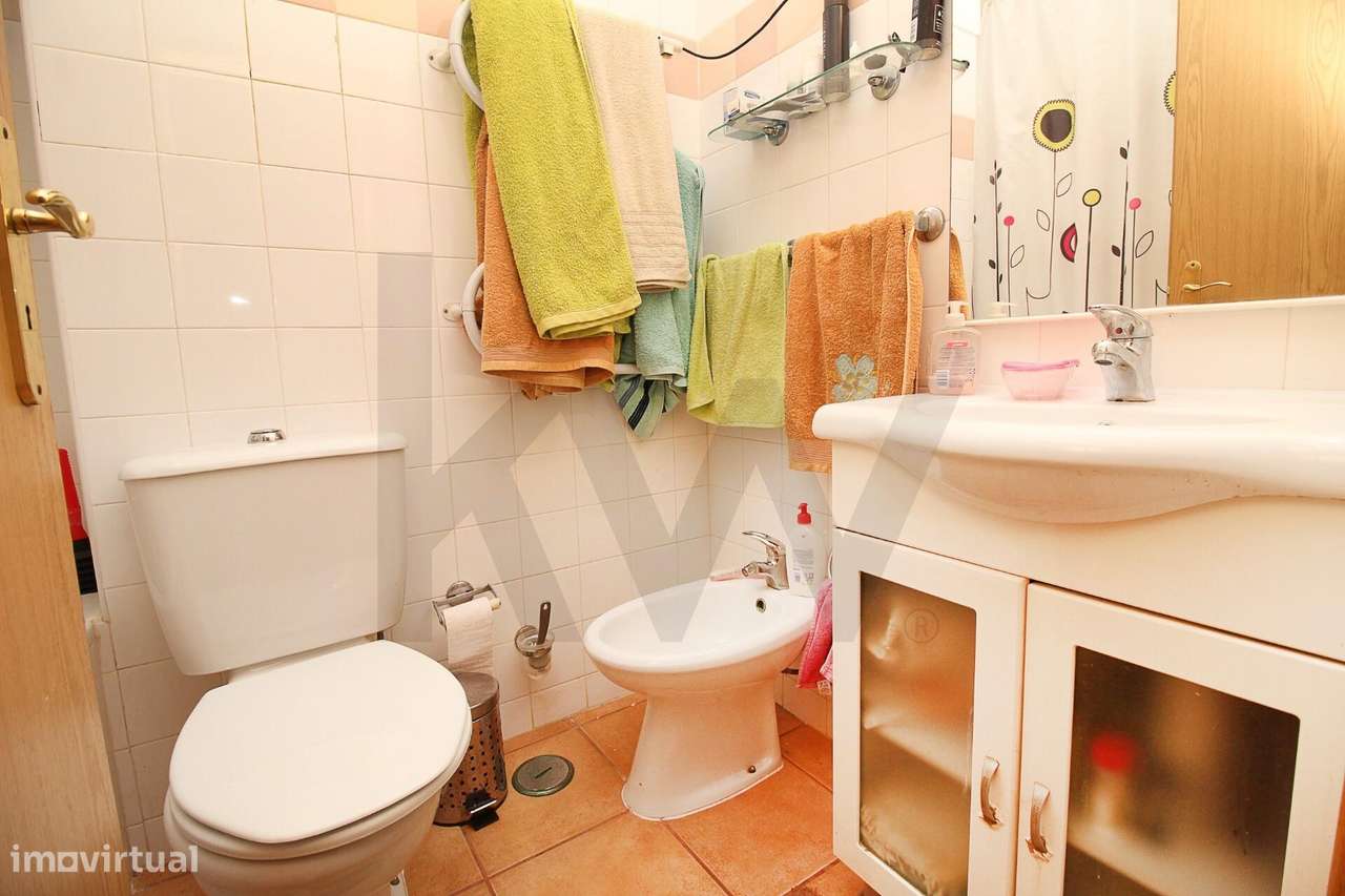 Duplex T3 com Garagem Box em  Silves-10