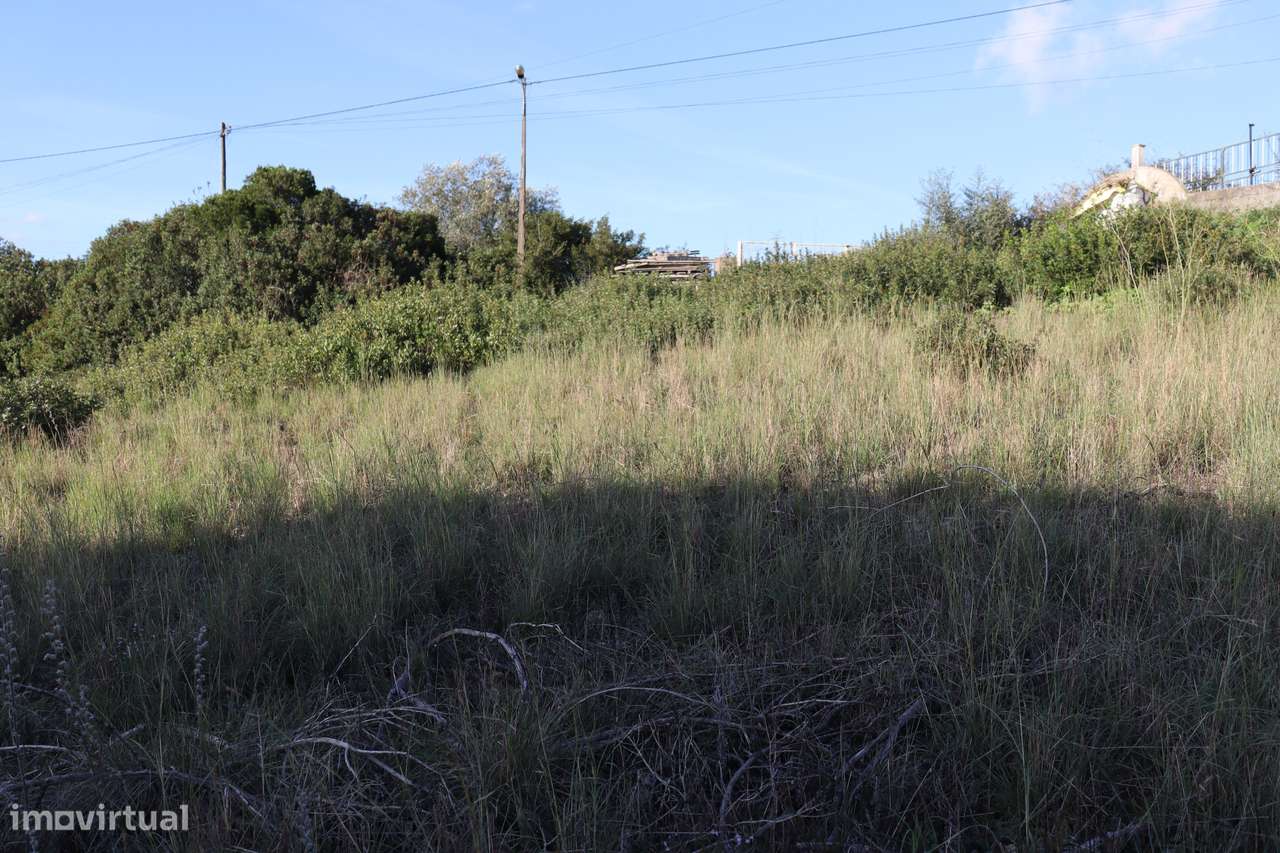Terreno urbano com casa em ruína na Bemposta, Bucelas-7