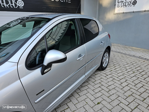 Peugeot 207 1.4 16V SE Sportium - 31