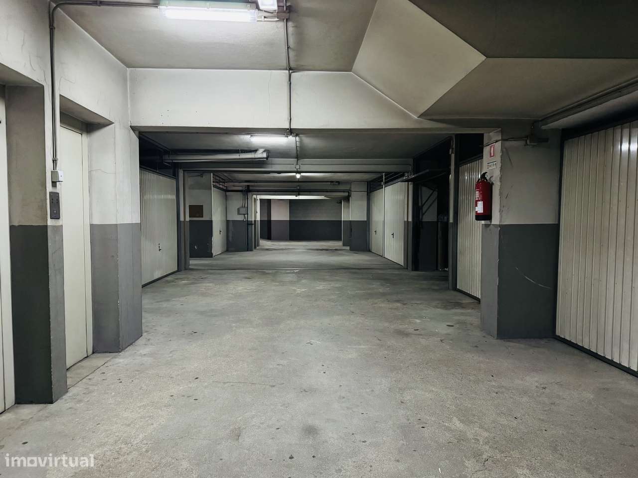 Apartamento T3 com varanda e garagem em Braga-18