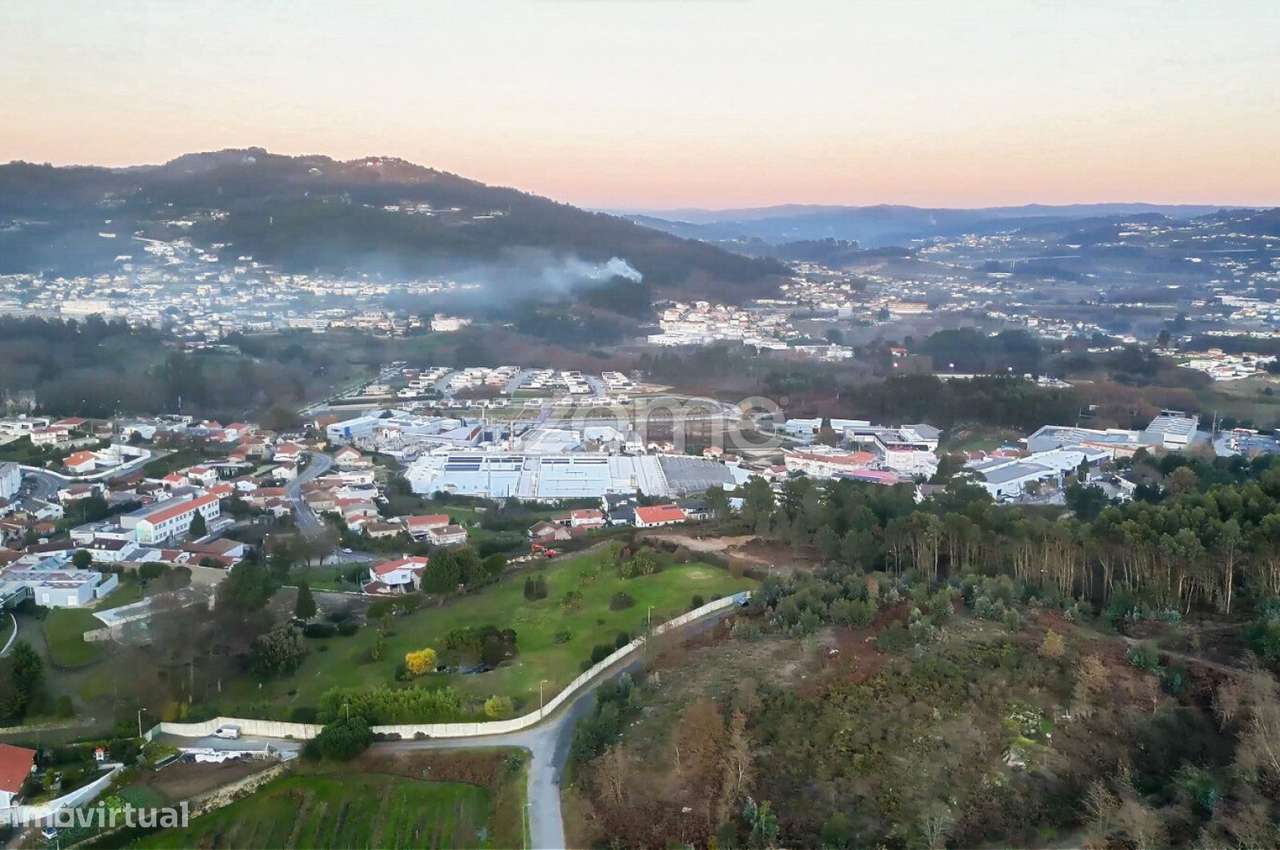 Terreno com PIP aprovado para 10 de 4 (frentes) moradias em Vizela - Grande imagem: 5/15