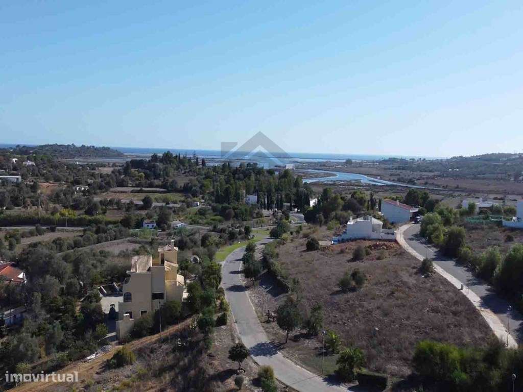 Moradia T4 Geminada para Venda em Portimão com Piscina - Grande imagem: 5/6